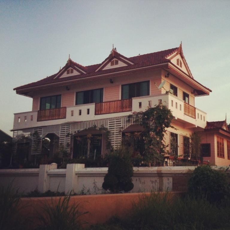 Loy Manee House Phra Nakhon Si Ayutthaya Exterior foto