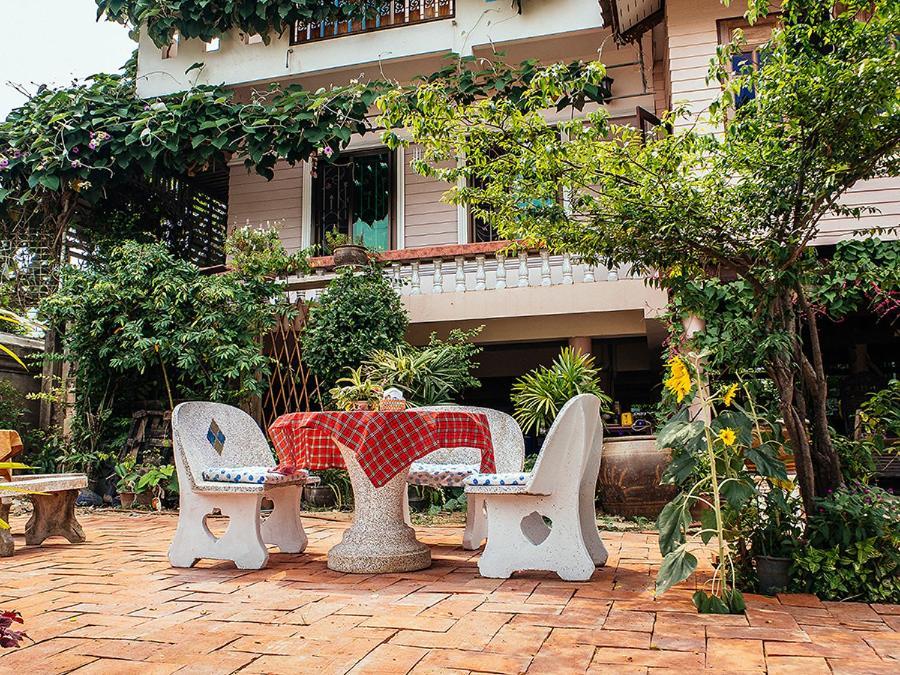 Loy Manee House Phra Nakhon Si Ayutthaya Quarto foto