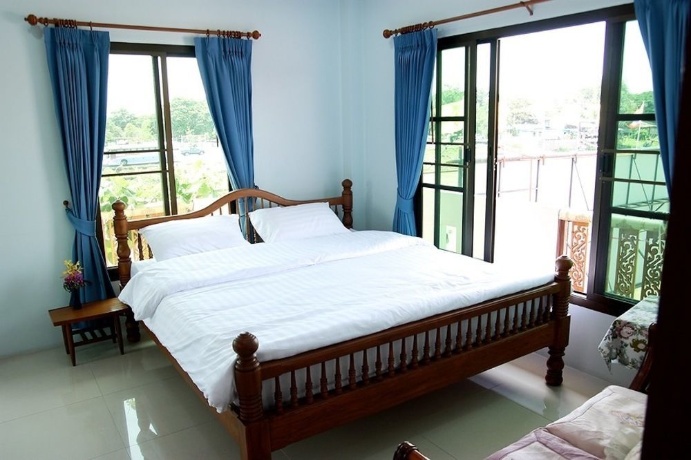 Loy Manee House Phra Nakhon Si Ayutthaya Exterior foto