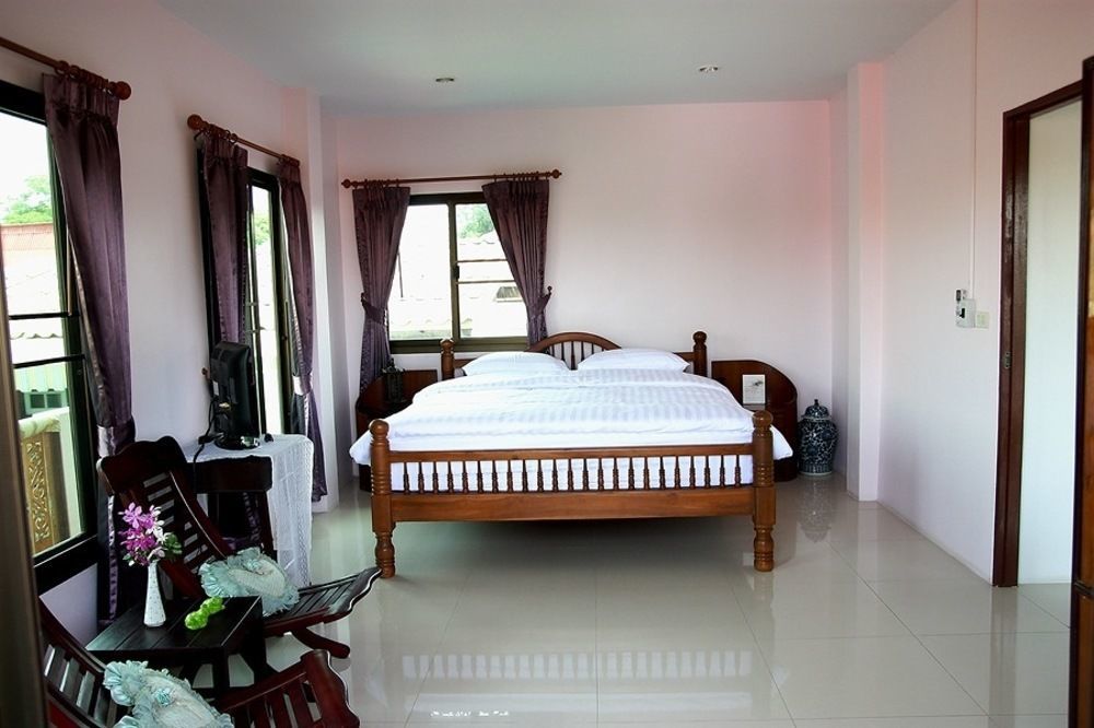 Loy Manee House Phra Nakhon Si Ayutthaya Exterior foto